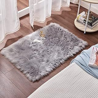 Super Soft Faux Sheepskin Rug,Rugs living room, Shaggy Bedroom Area Rug Faux Fur Rug Bedside Rugs (Gray, 23.6 x 35.4 inch)