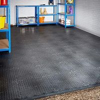 BiGDUG Interlocking Vinyl Garage Floor Tile - Single Garage Flooring Set - 3m x 6m (193 sq ft) - Ramped Edges - Black Checker Plate