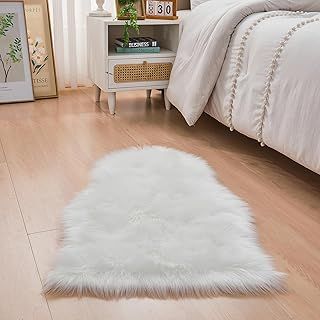 Faux Fur Sheepskin Style Rug,Faux Fleece Fluffy Area Rugs Seat Pad Anti-Skid Yoga Carpet for Living Room Bedroom Sofa Floor (White, 60 x 90cm)