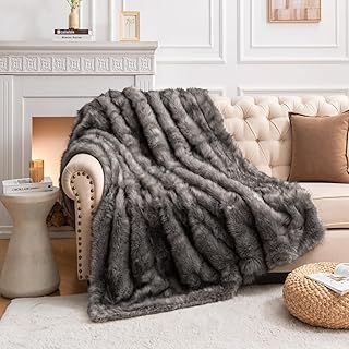 HOMFINE Luxury Faux Fur Throw Blanket - Long Fluff Fuzzy Super Thick Blanket for Sofa, Couch, Bed, Home Decor with Soft Cozy Plush Velvet Back Warm Fluff Throw for Winter, Gray, 130X130CM