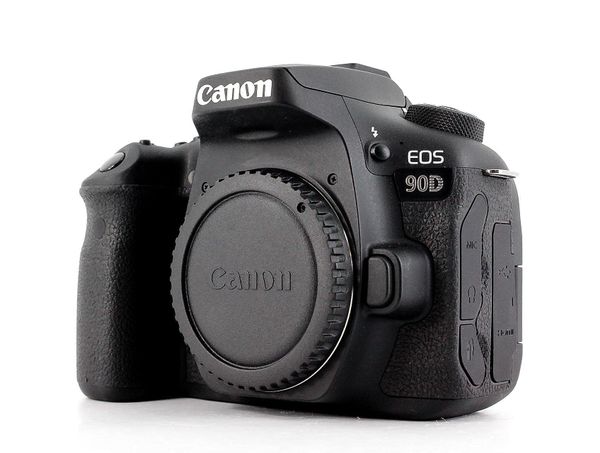 Canon EOS 90D + EF-S 18-55mm f/3.5-5.6 IS STM Black