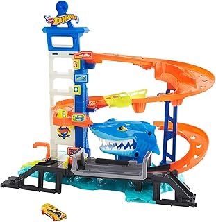 Hot Wheels Track Set and 1:64 Scale Toy Car, Multi-Level Playset with Shark Nemesis Challenge, City Shark Escape Playset, HDP06