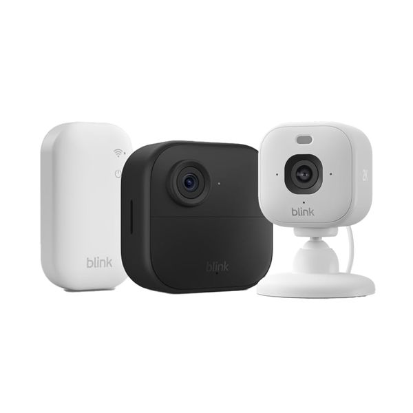 Blink Outdoor 4 camera (newest gen)+ Blink Mini 2K+ White (newest gen) – Wireless HD smart security camera, two-year battery life, enhanced motion detection - 1 camera system with Sync Module Core incl. - IP65