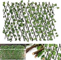 Expandable Artificial Grass Fence Green Leaves Trellis Hedge, 70cm High, Extends to 140cm, Artificial Wall Hedge Balcony Privacy Decorative Trellis Faux Green Grass Plant for Home Décor
