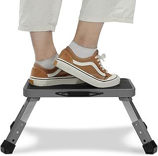 Navaris Portable Step Stool - Folding One Step Ladder - 16cm / 18.5cm / 21.2 cm (6.3" / 7.3" / 8.4") Adjustable Height - 150kg (330 lb) Max Capacity - Grey