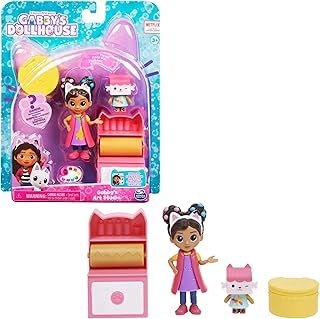 Gabby’s Dollhouse, Art Studio Set with 2 Toy Figures, 2 Accessories, Delivery and Furniture Piece, Kids’ Toys for Ages 3 and above